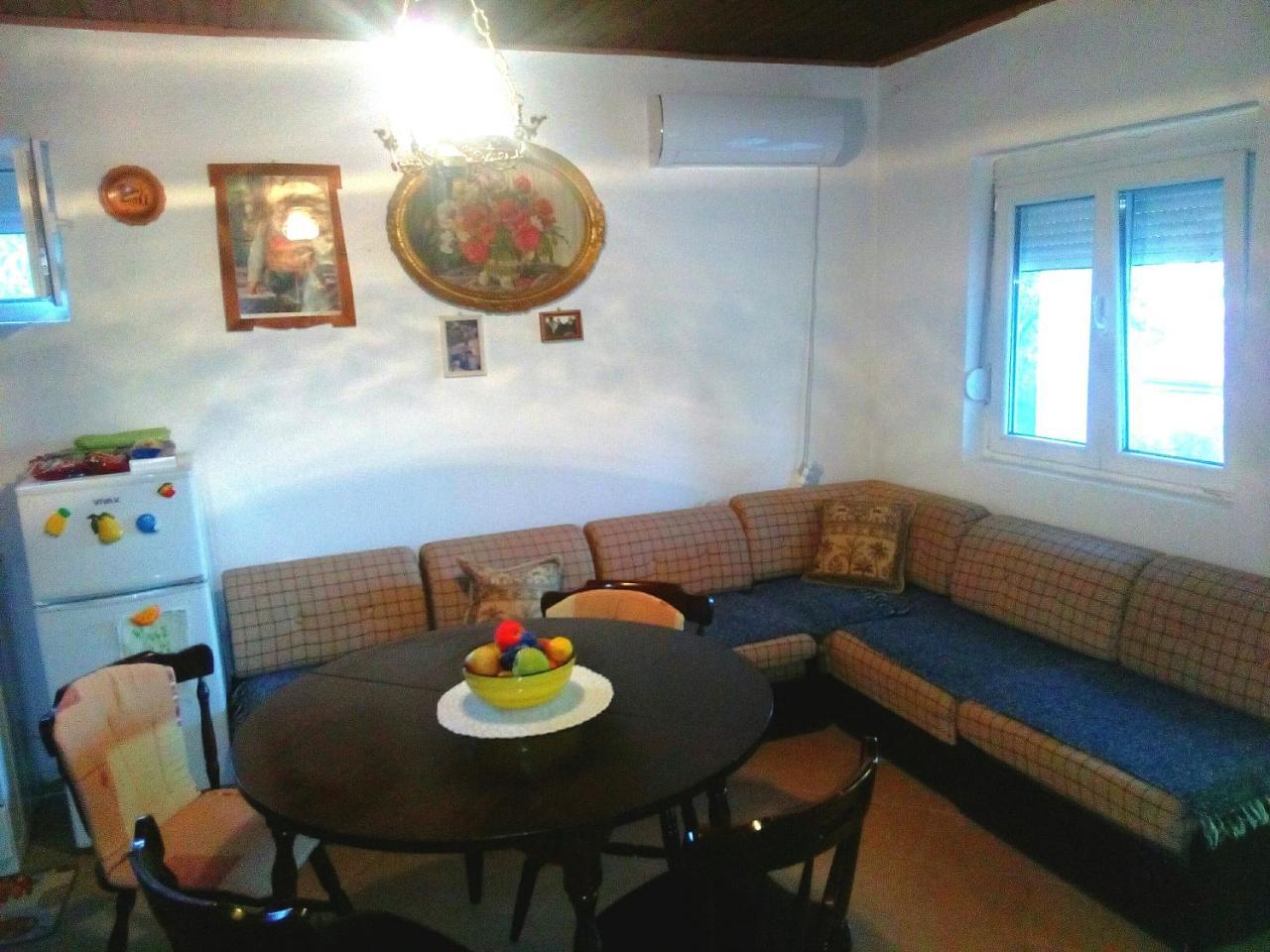 Country House "Lipa" Komarno Virpazar Eksteriør billede