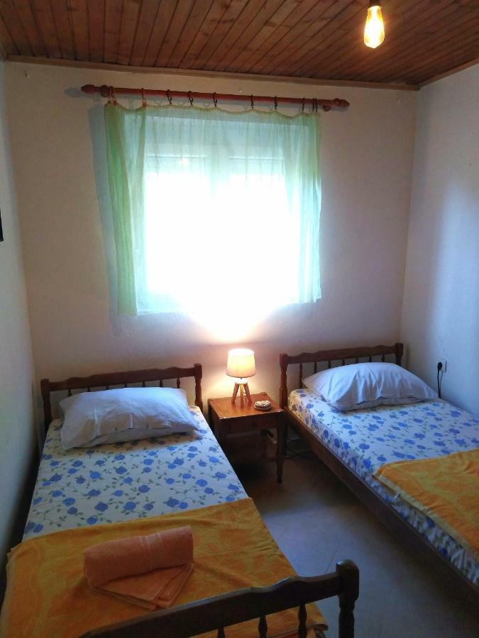 Country House "Lipa" Komarno Virpazar Eksteriør billede